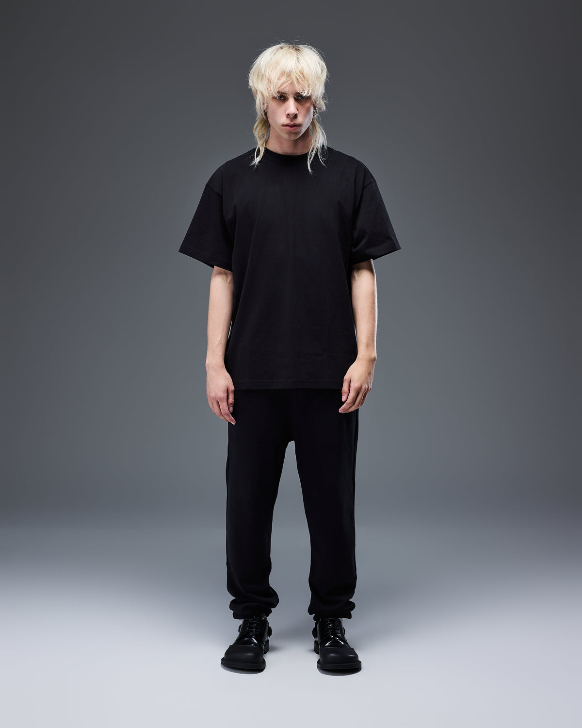 HEAVY TEE